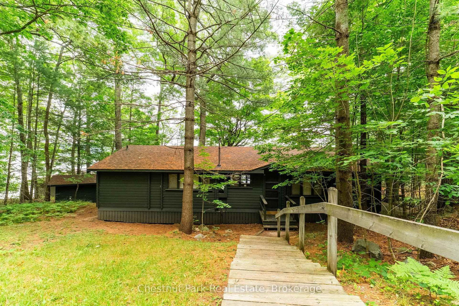1049 Sagamo Boulevard • Muskoka Lakes, ON photo 10