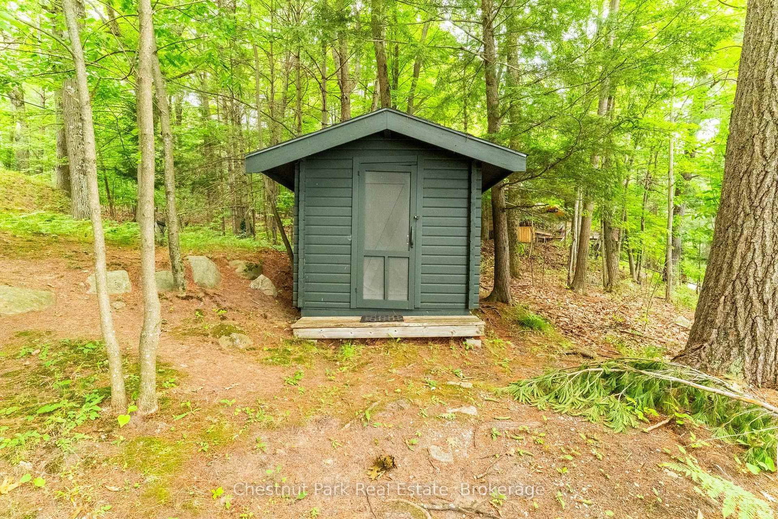 1049 Sagamo Boulevard • Muskoka Lakes, ON photo 27