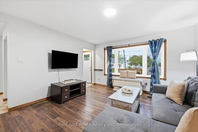 450 East 42nd Street • Hamilton, ON photo 6