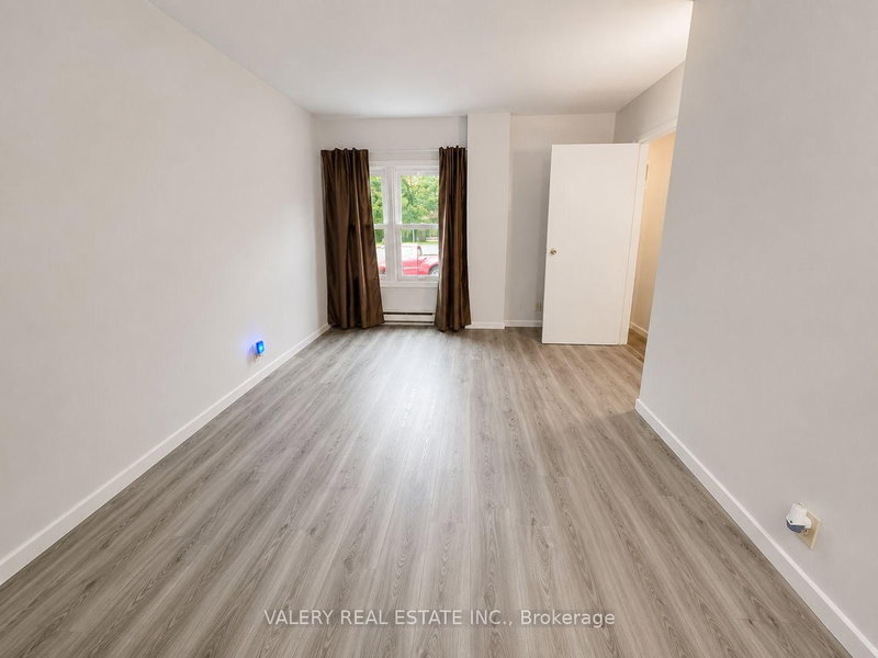 1099 HENRY FORD CENTRE DR Drive, Windsor