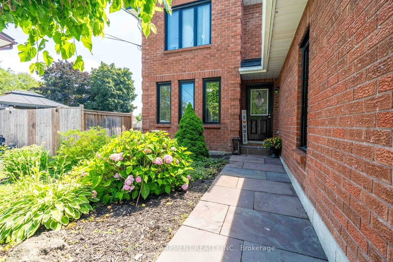 54 SELKIRK Street