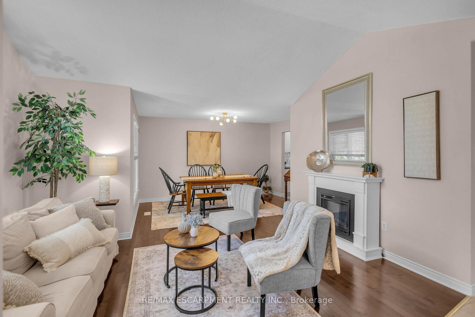 65 Thistlemoor Drive • Haldimand, ON photo 6