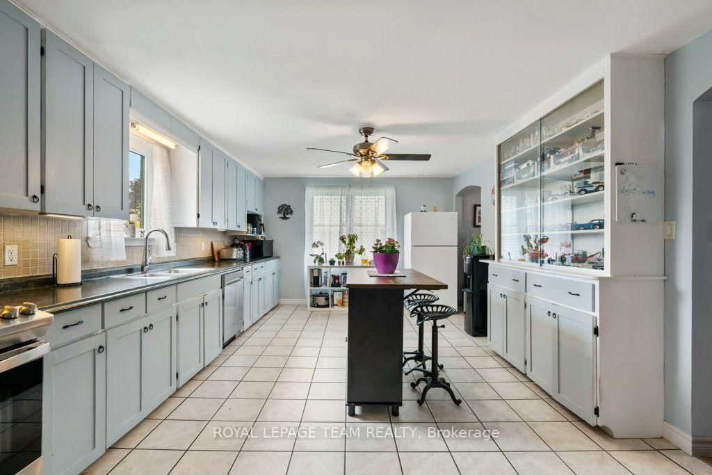506 Victoria Street • North Dundas, ON photo 8