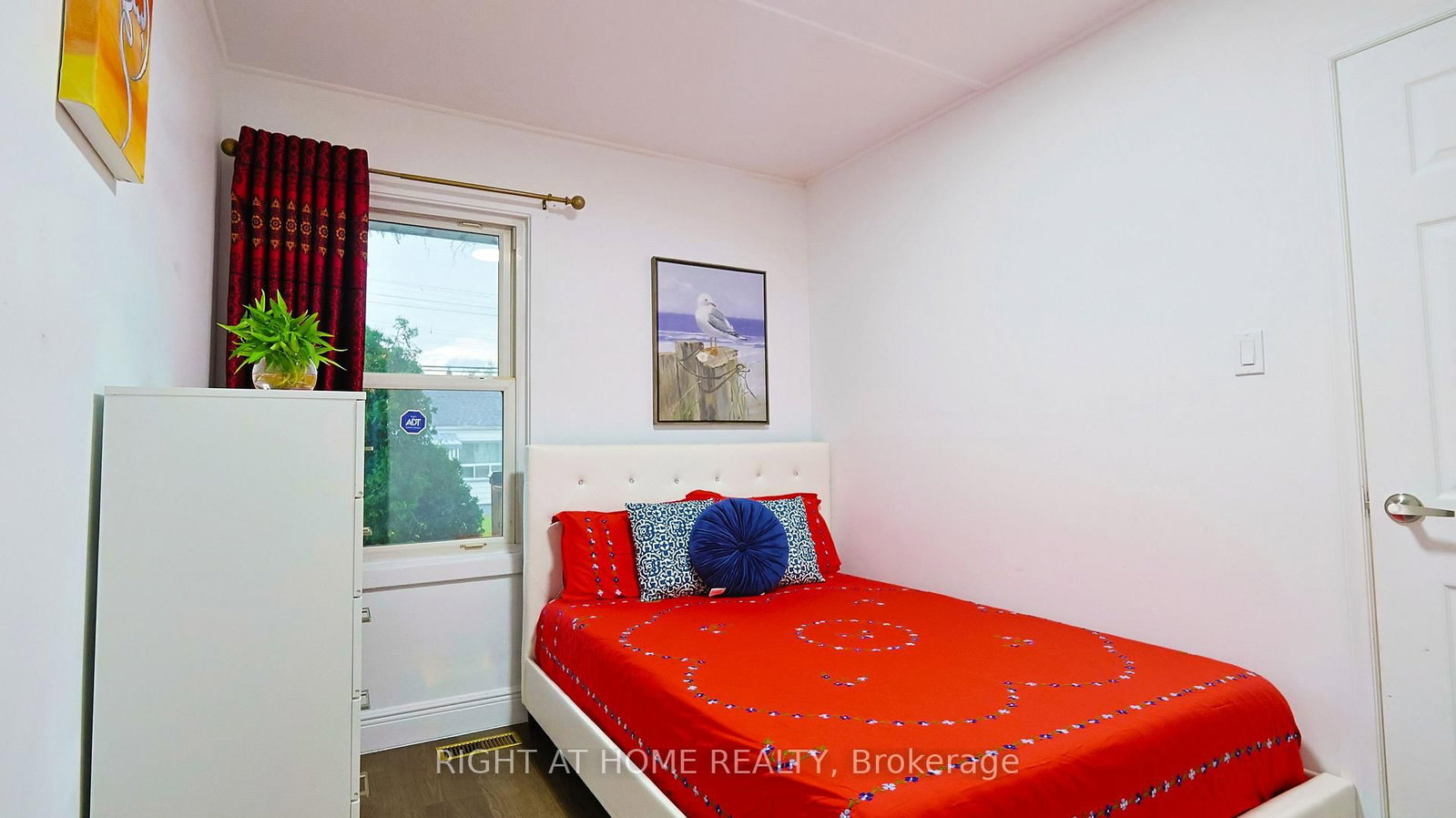 82 Normanhurst Avenue • Hamilton, ON photo 18