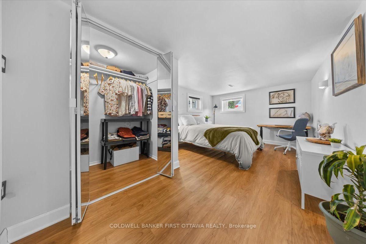 881 BLAIR Road • Ottawa, ON photo 22