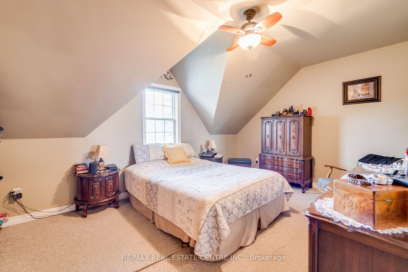 875 Safari Road • Hamilton, ON photo 37