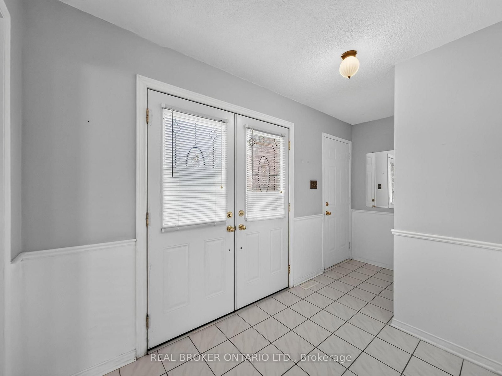 60 Attwood Drive • Cambridge, ON photo 3