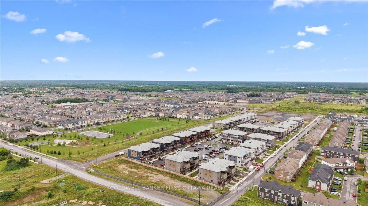 210 PARNIAN Private • Barrhaven, ON photo 30