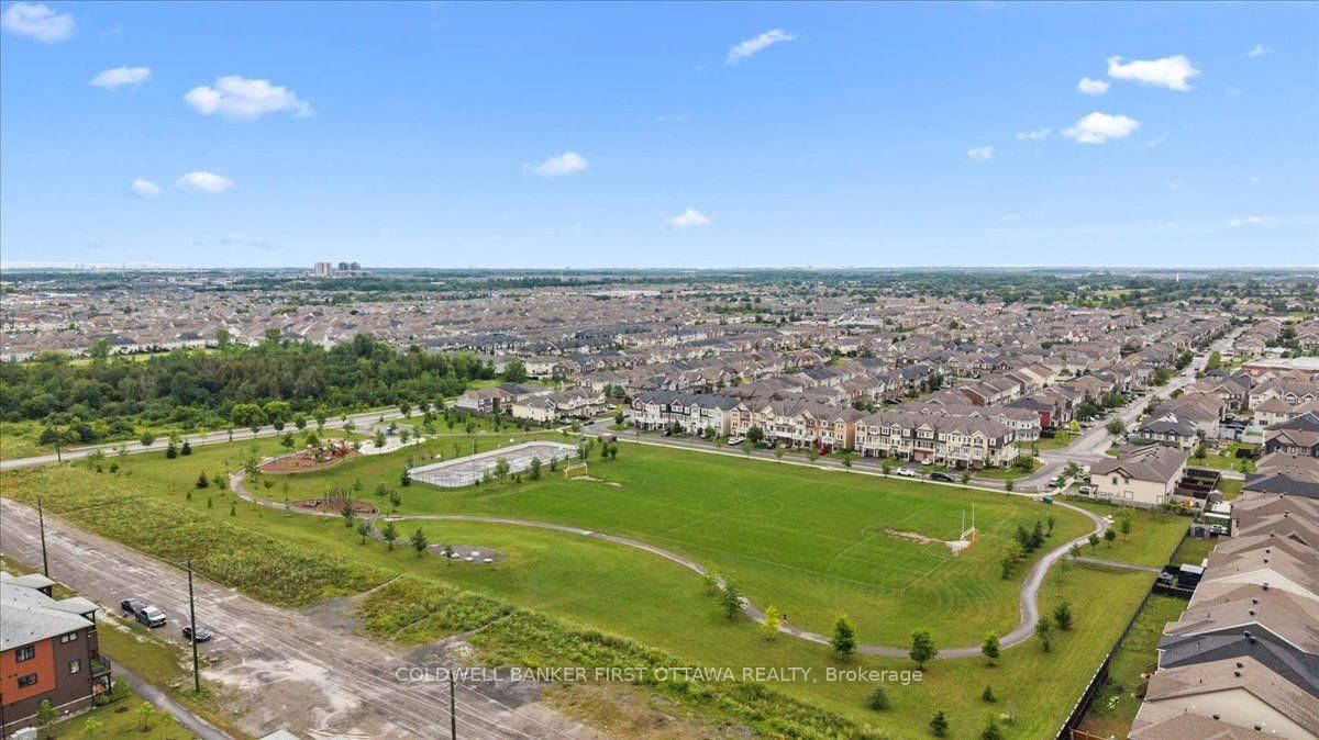 210 PARNIAN Private • Barrhaven, ON photo 32