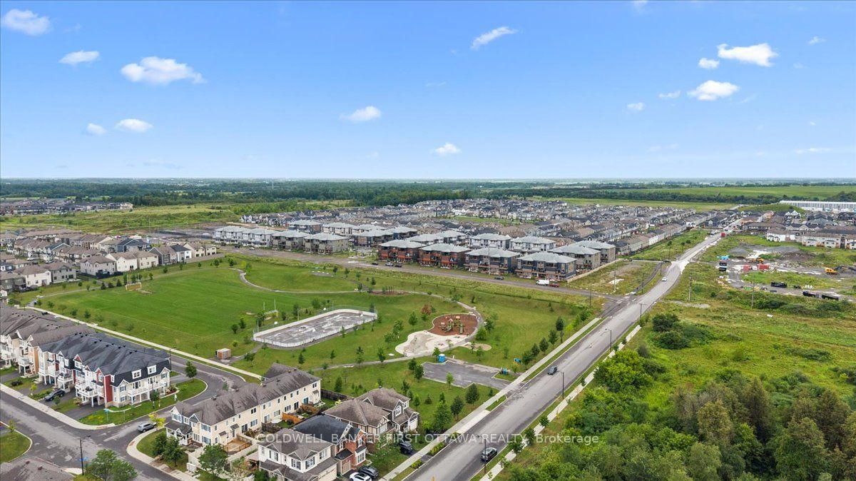 210 PARNIAN Private • Barrhaven, ON photo 33