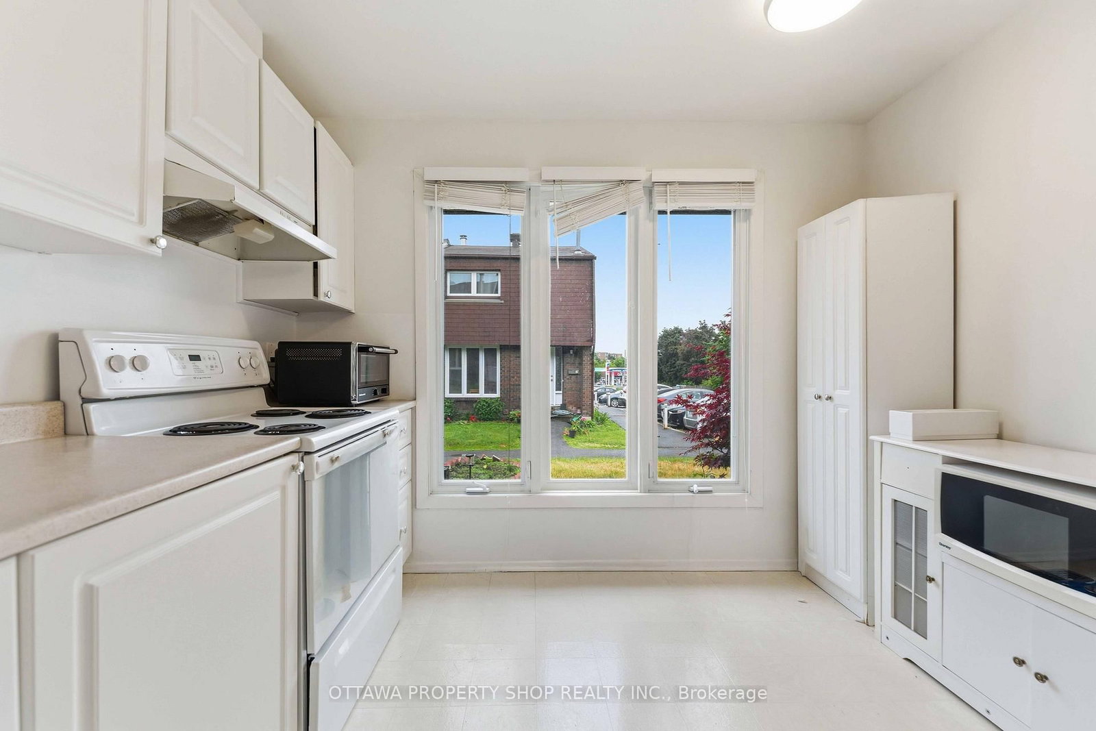 3333 Mccarthy Road • #32 • Ottawa, ON photo 8
