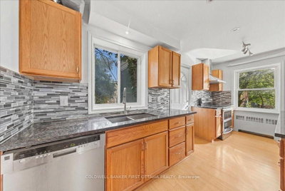 20 PRIMROSE Avenue • Ottawa, ON photo 8