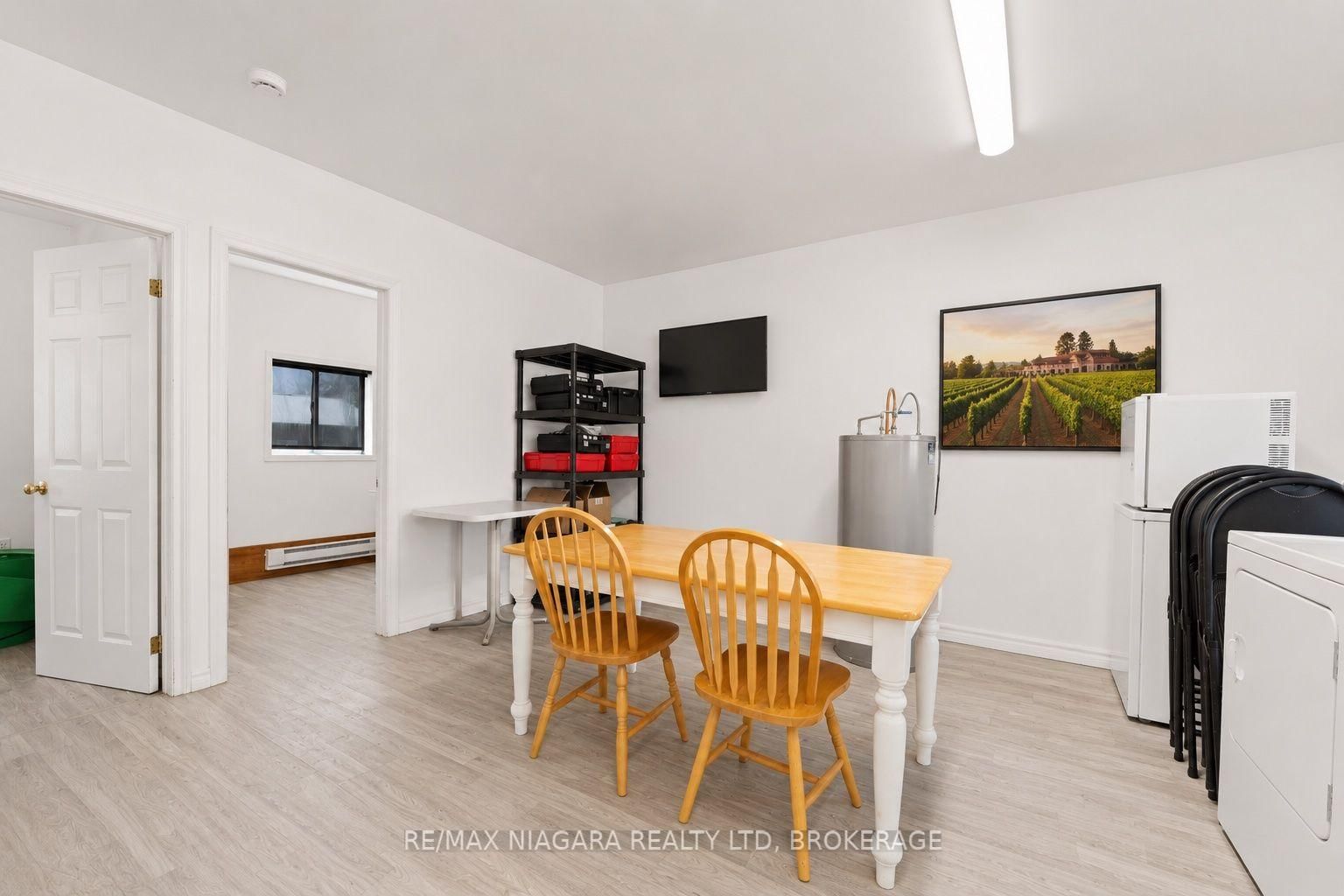410 W County Rd 50 Road • Essex, ON photo 25