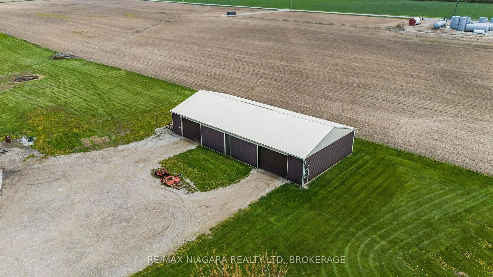 410 W County Rd 50 Road • Essex, ON photo 27