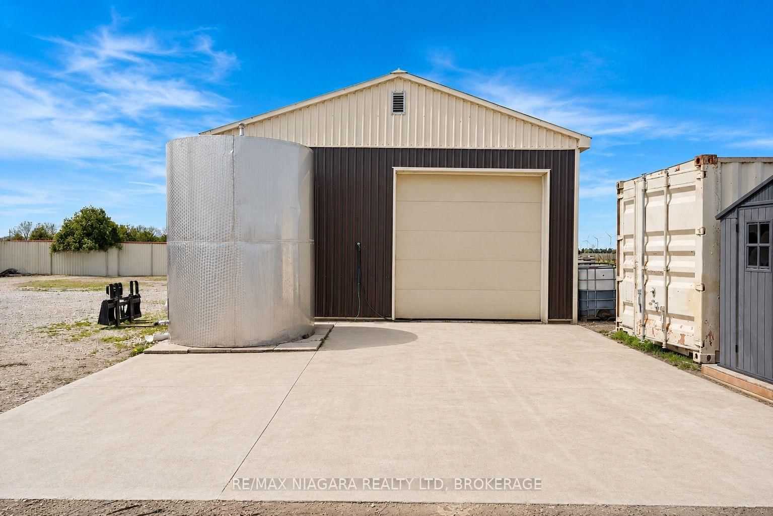 410 W County Rd 50 Road • Essex, ON photo 9