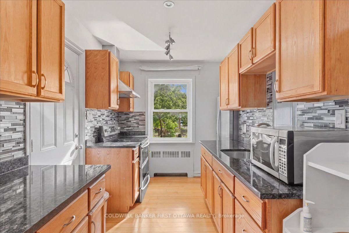 20 PRIMROSE Avenue • Ottawa, ON photo 3