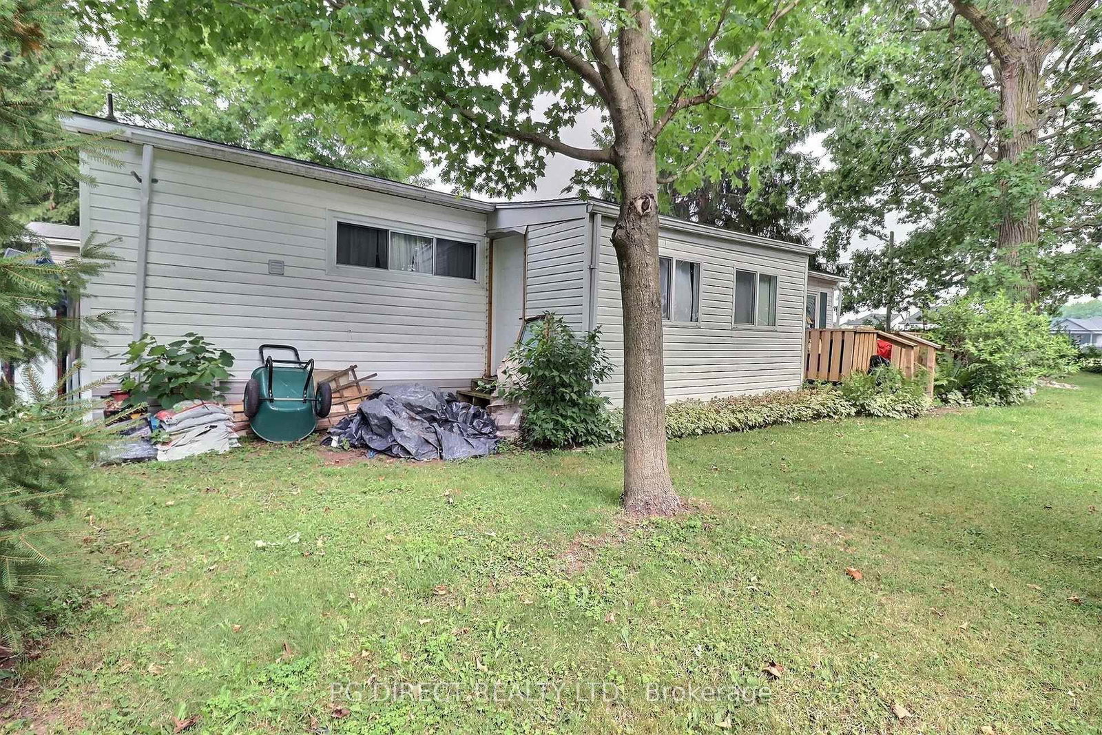 200 Agnes Street • #15 • Thames Centre, ON photo 16