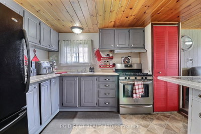 200 Agnes Street • #15 • Thames Centre, ON photo 5