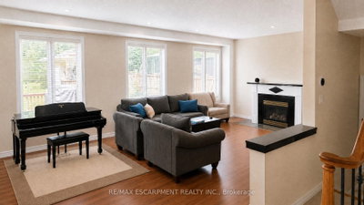 349 Braithwaite Avenue • Hamilton, ON photo 4