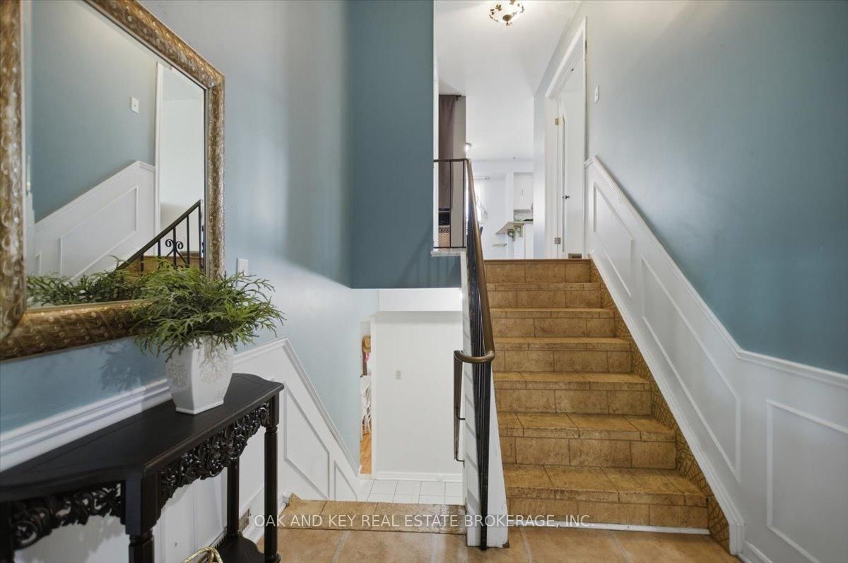 24 Harrow Court • London South, ON photo 5