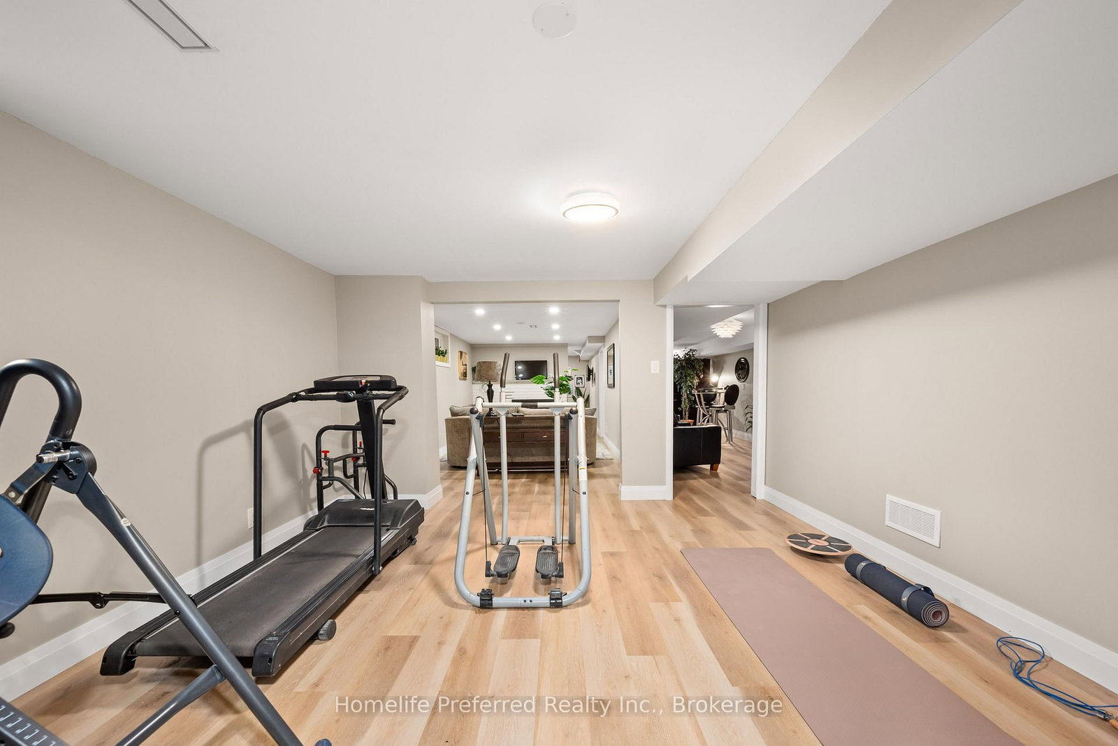 548 Bissview Avenue • Selwyn, ON photo 34