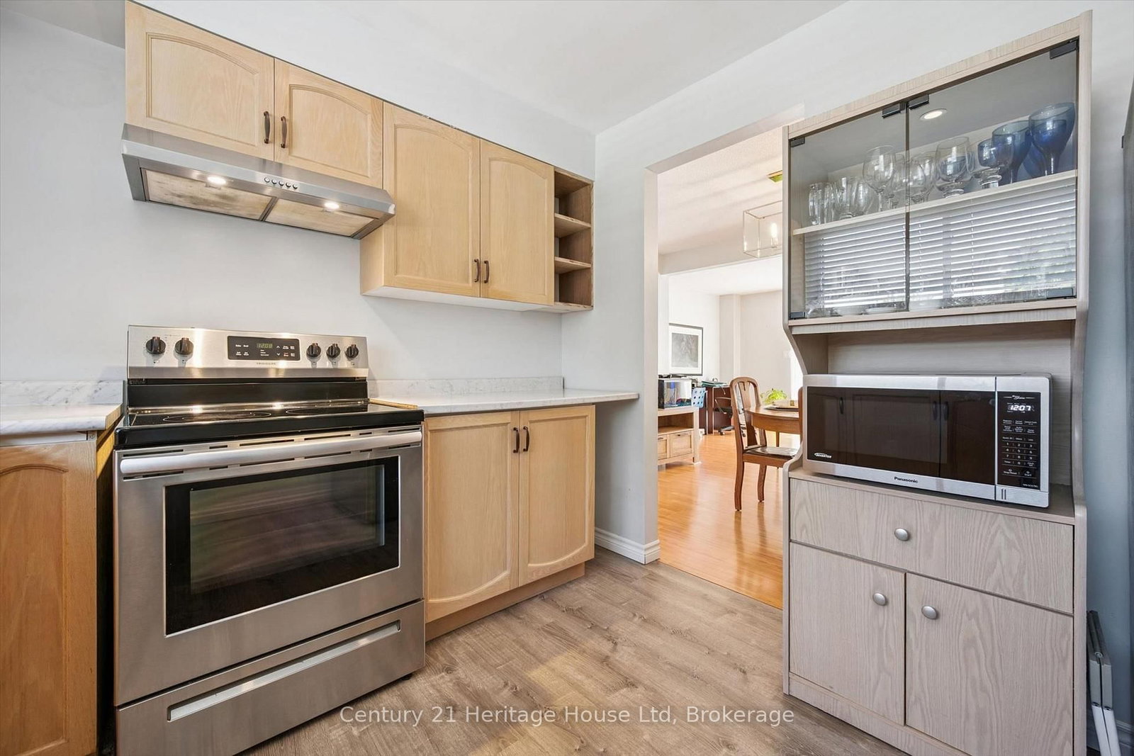 201 SILVERCREEK N 15 Parkway • Guelph, ON photo 10