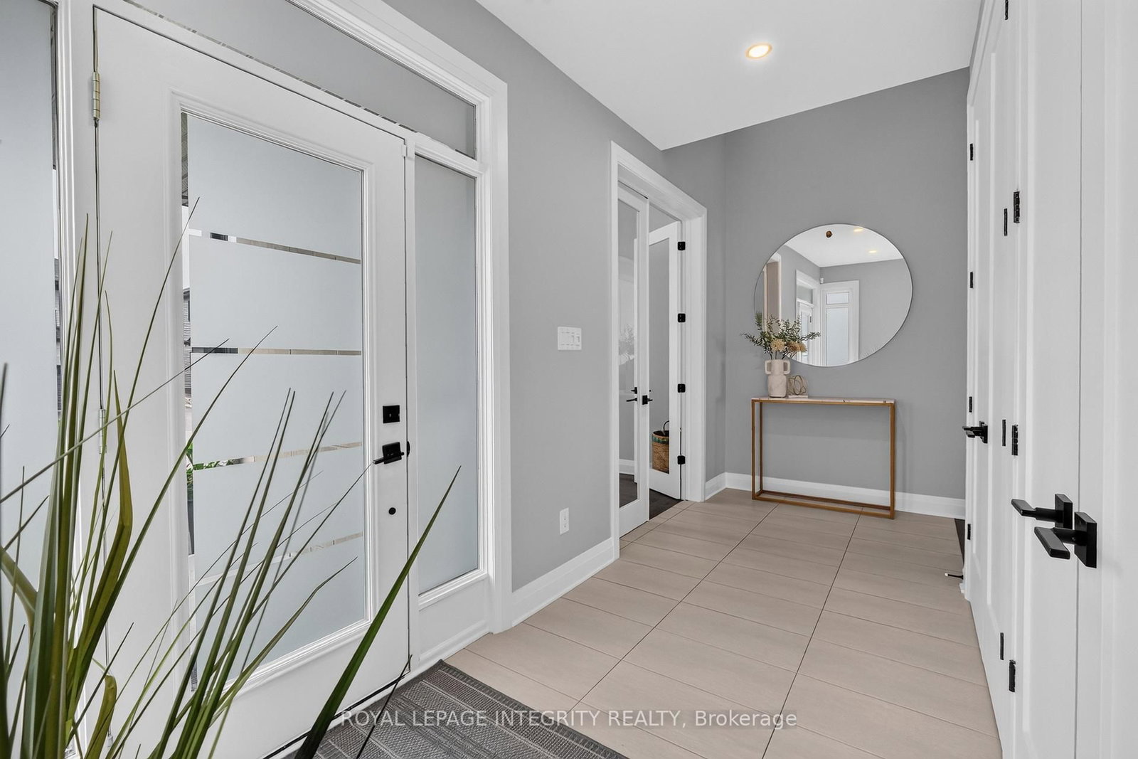 643 Gendarme Circle • Ottawa, ON photo 4