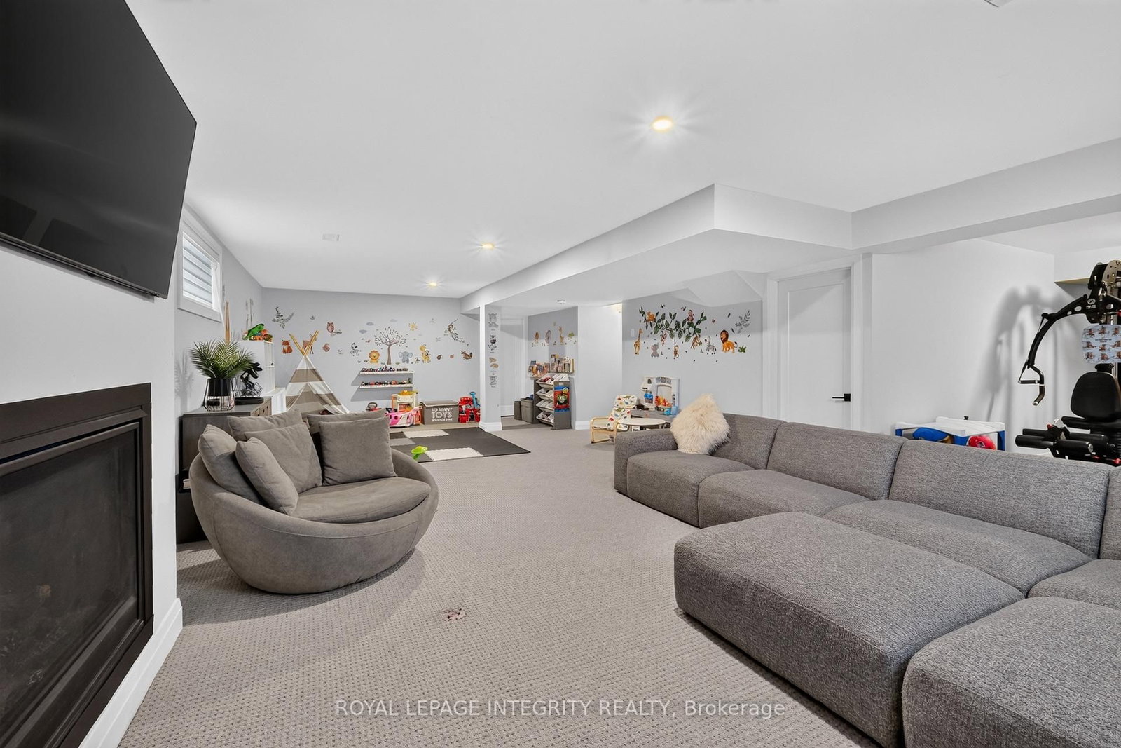 643 Gendarme Circle • Ottawa, ON photo 42