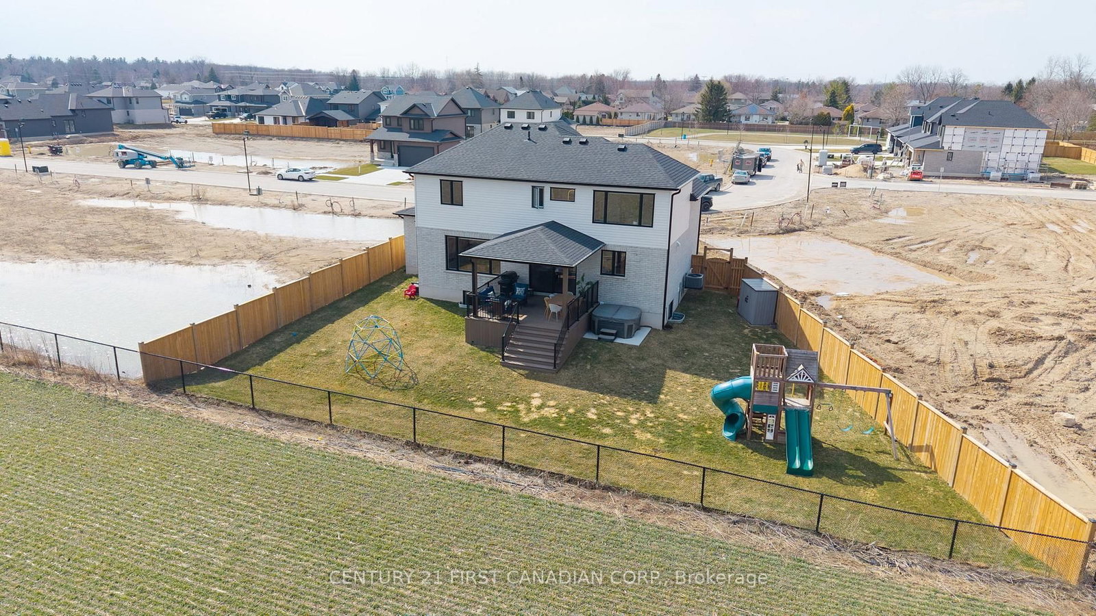 24 Postma Crescent • North Middlesex, ON photo 43