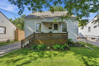 63 Plymouth Avenue • St. Catharines, ON photo 2