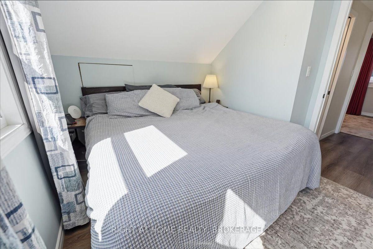 63 Plymouth Avenue • St. Catharines, ON photo 24