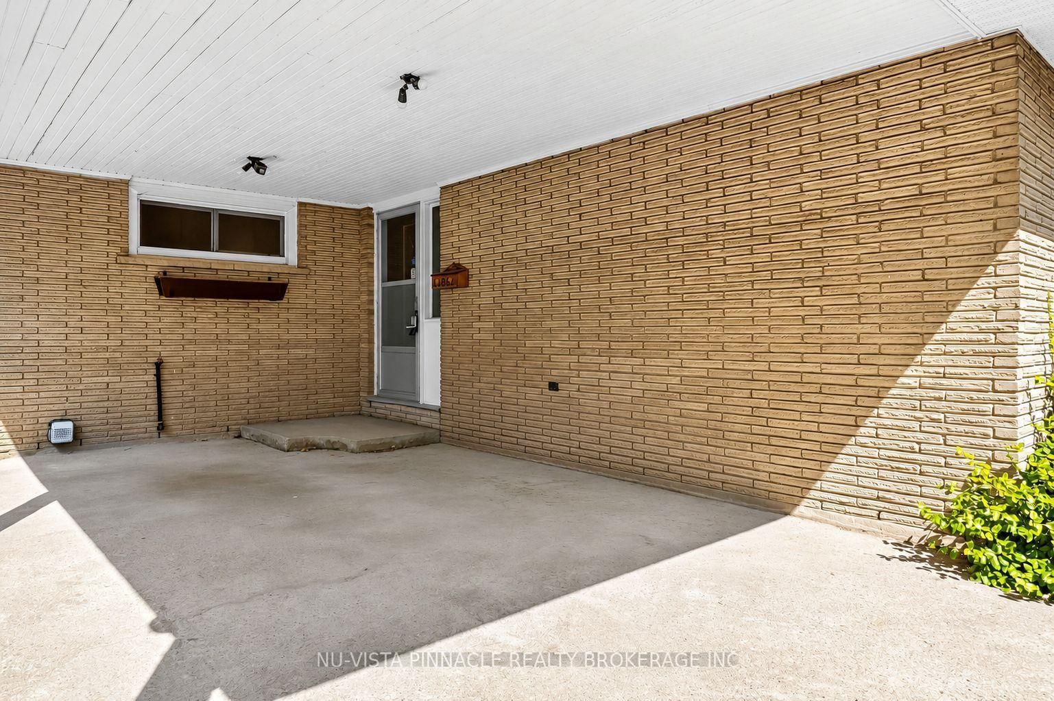 1062 Apache Road • London East, ON photo 3