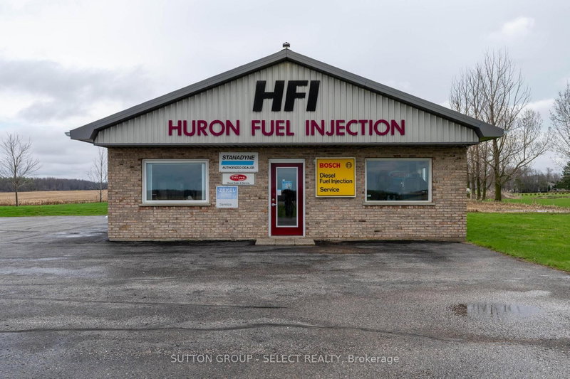 77242 London Road, Huron East