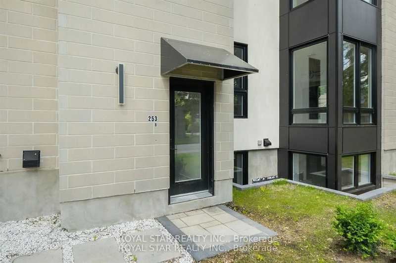 Unit B - 253 Duncairn Avenue