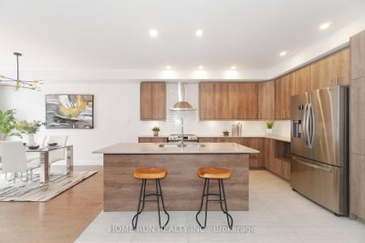 1051 HYDRANGEA Avenue — more photos