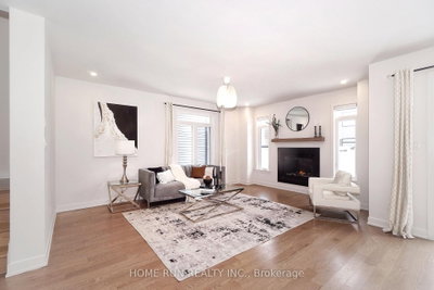 1051 HYDRANGEA Avenue • Ottawa, ON photo 5