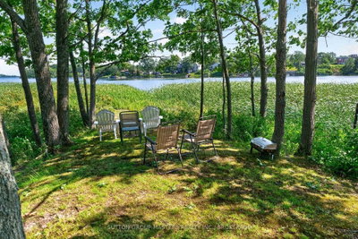 1687 Harten Lane • Kingston, ON photo 9