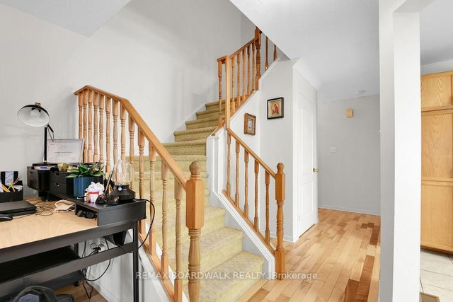 79 HUNTERS GLEN Crescent