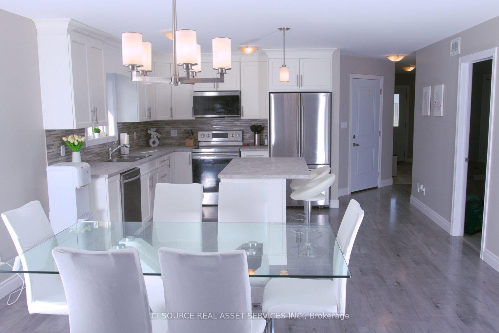 50 Deacon Place • Belleville, ON photo 5