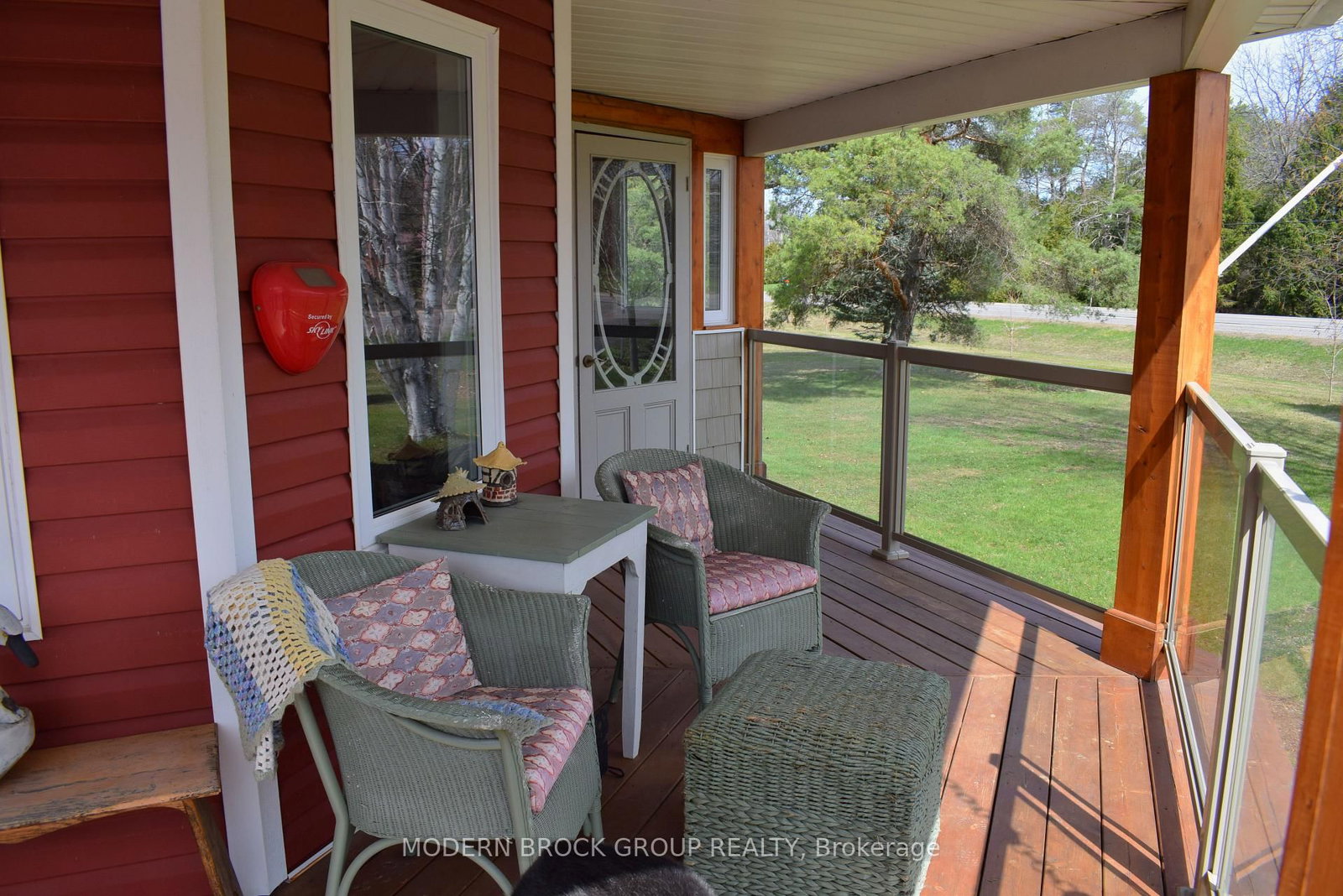 Listing Image 5