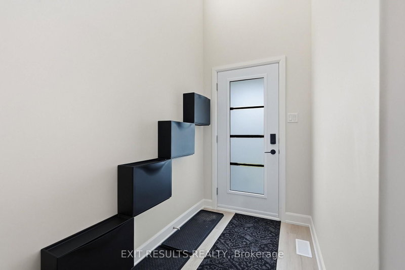 1213 Montblanc Crescent