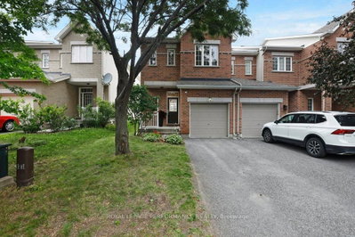 306 Waymark Crescent