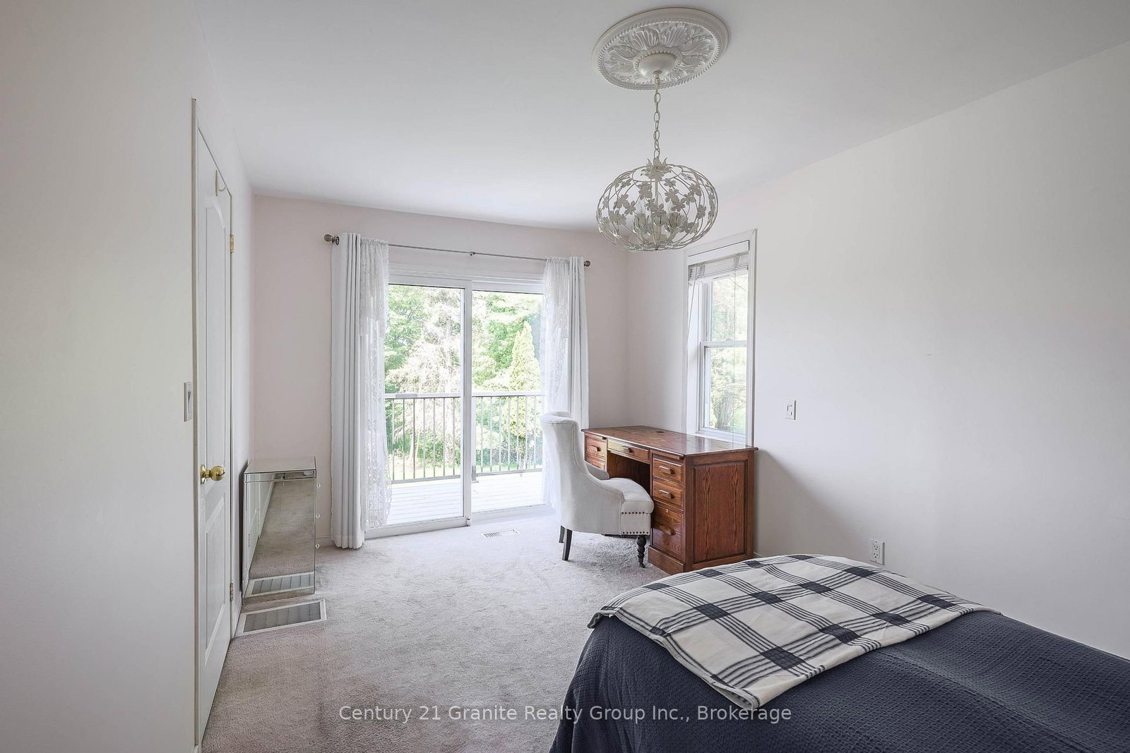 7177 Gelert Road • Dysart et al, ON photo 19