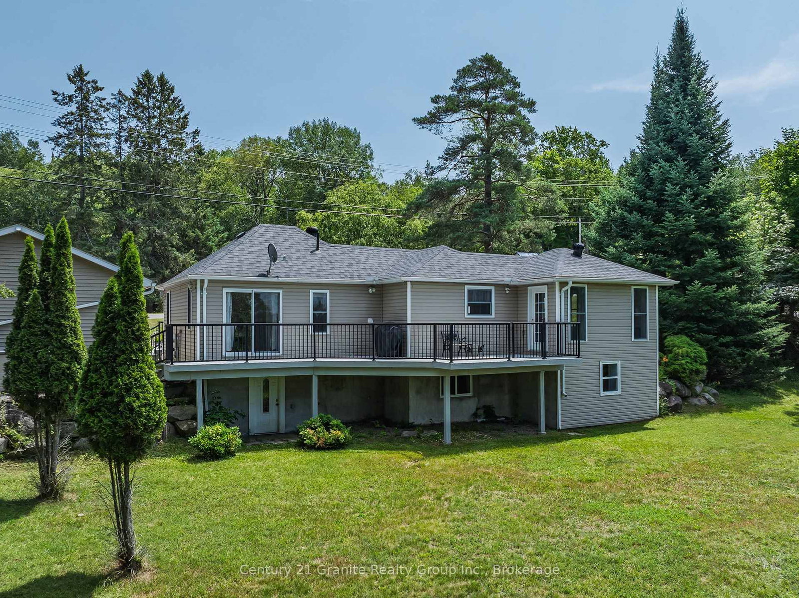 7177 Gelert Road • Dysart et al, ON photo 2