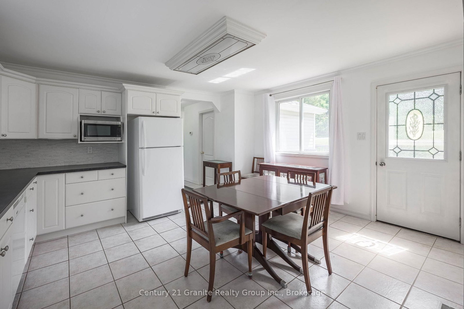 7177 Gelert Road • Dysart et al, ON photo 7