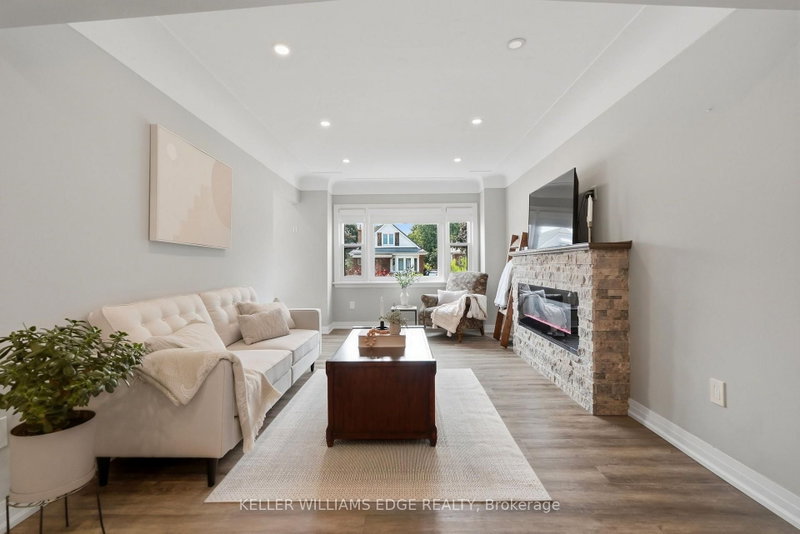 127 Tragina Avenue S, Hamilton