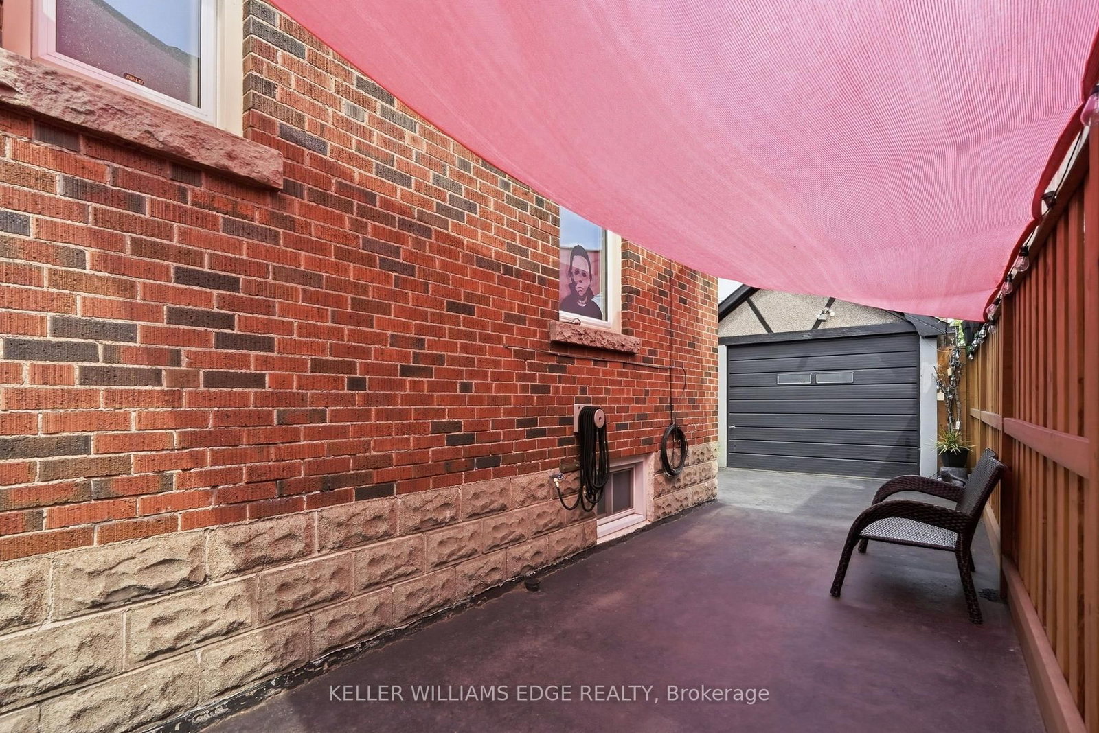 127 Tragina Avenue S • Hamilton, ON photo 32