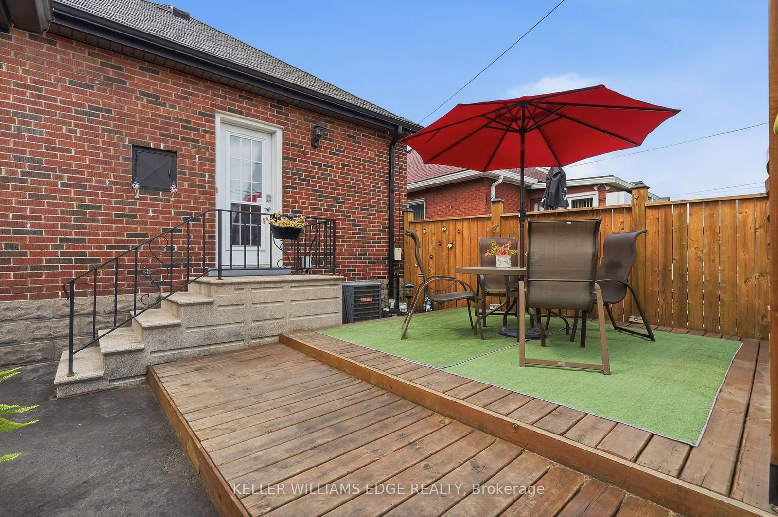 127 Tragina Avenue S • Hamilton, ON photo 34