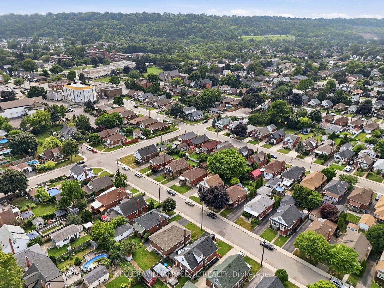 127 Tragina Avenue S • Hamilton, ON photo 41