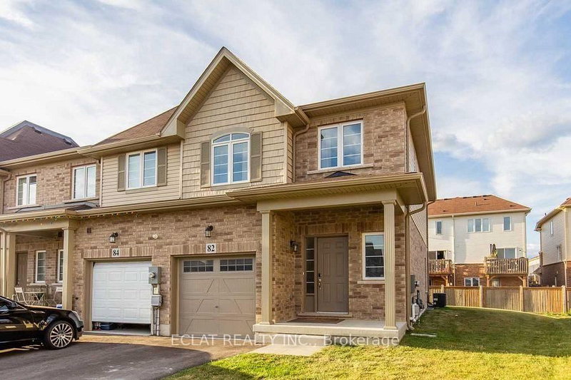 82 Bradbury Road